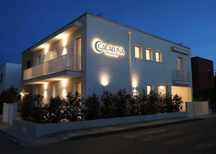 Calaluna Rooms