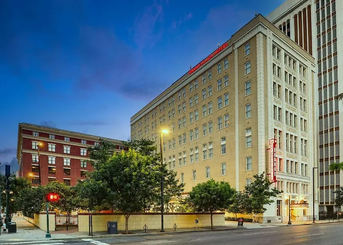 New Orleans hotels near Jackson Square