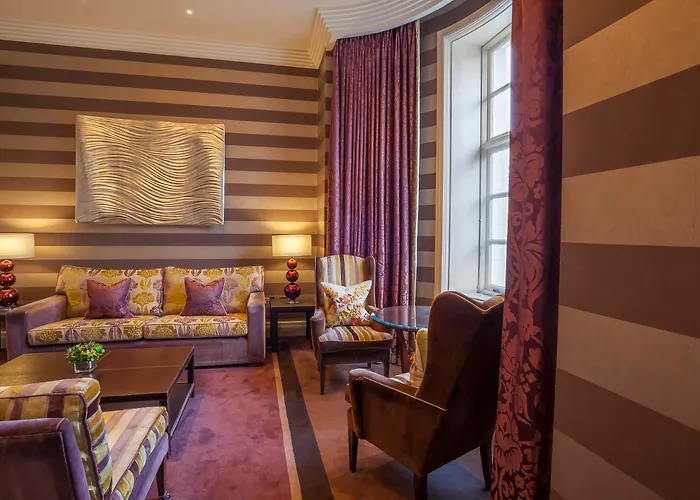 5 star hotel: The Roseate Reading