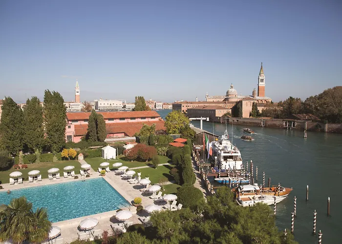 Venice Hotels near Marco Polo Airport (VCE)