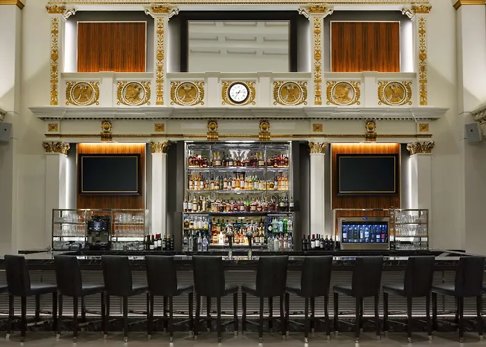 Pet Friendly hotel: Hilton Boston Park Plaza