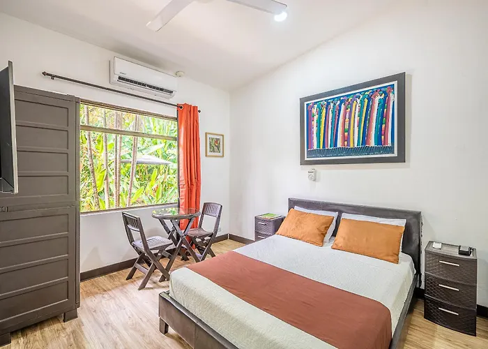 Jaco Lodge Quiet Place (Adults Only)