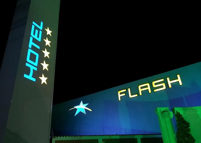 Hotel com vista: Flash Motel (Adults Only)