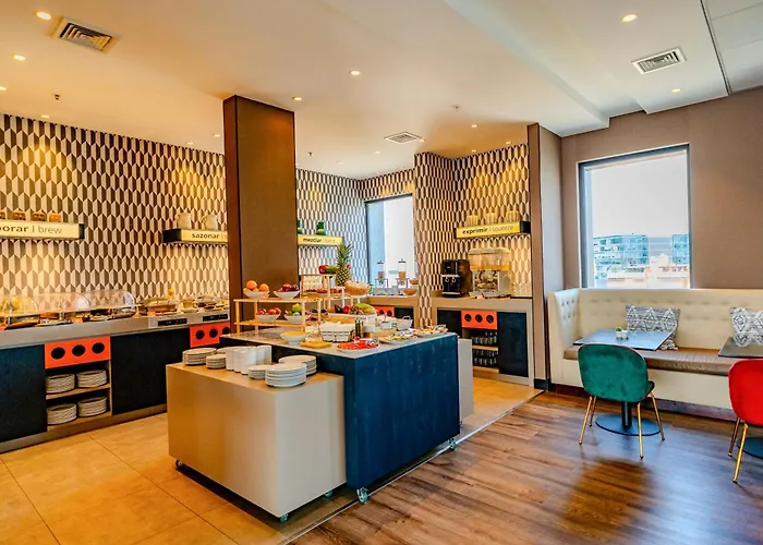 Hotel de lujo: Hampton By Hilton Santiago Las Condes