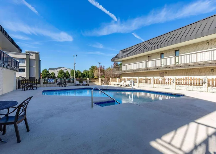 Family Hotel: Days Inn By Wyndham Florence/I-95 North