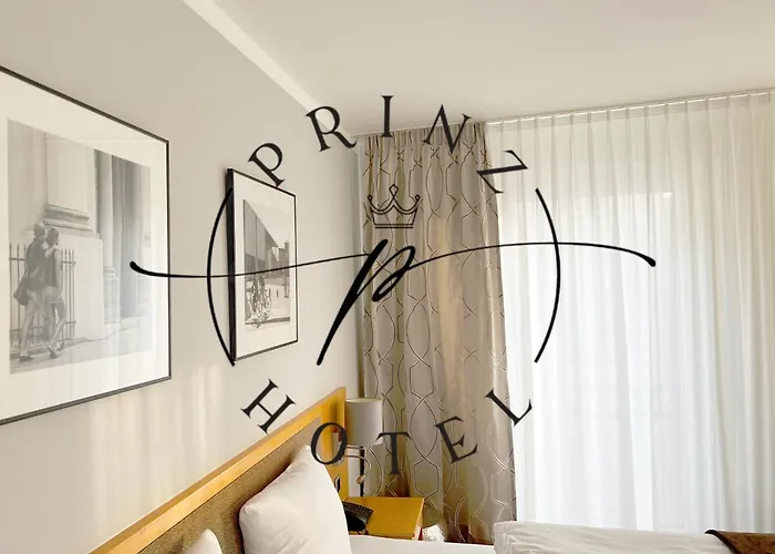 Luxury hotel only: Hotel Prinz