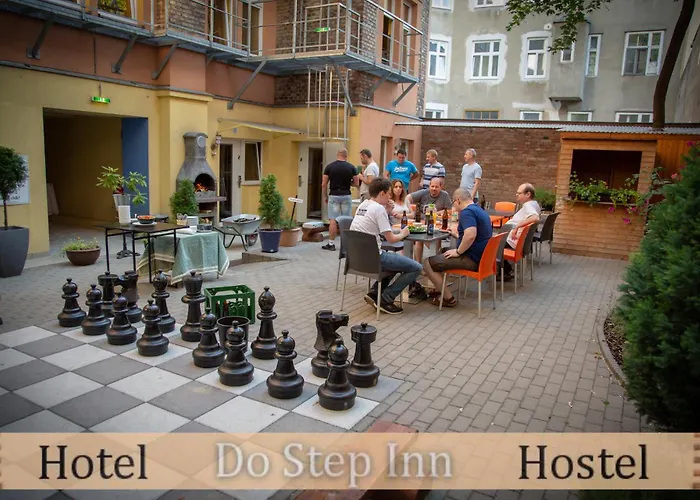 Do Step Inn Home - Hotel & Hostel