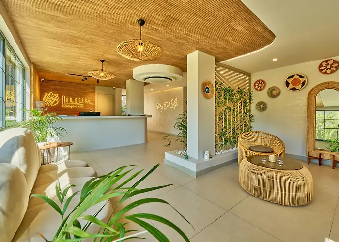 Luxury hotel only: Lilium Boutique Hotel