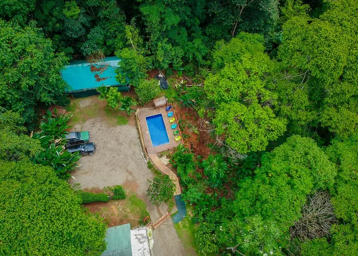 Hidden Paradise Lodge