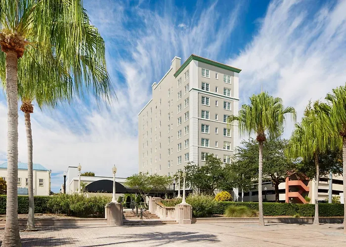 Hotel with view: The Terrace Hotel Lakeland, Tapestry Collection By Hilton