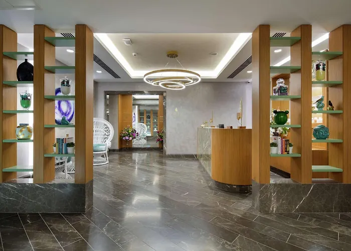 Beach hotel: Doubletree By Hilton Antalya City Centre