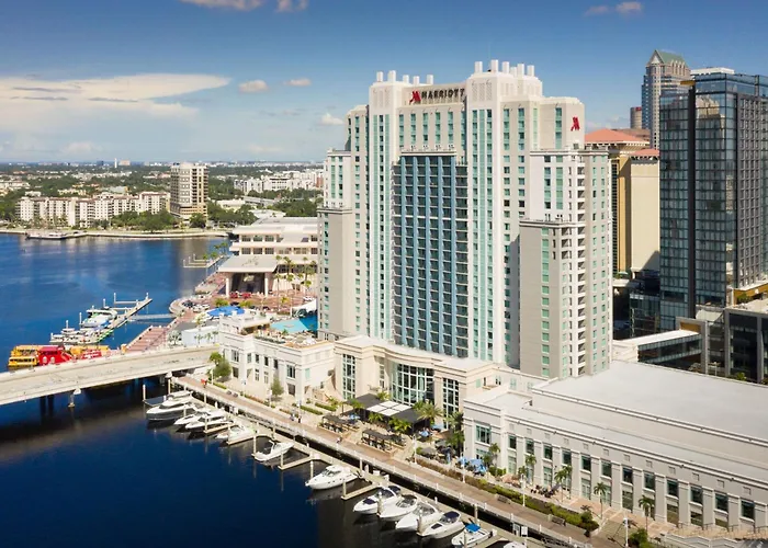 Tampa hotels near The Florida Aquarium