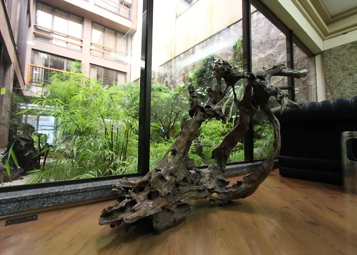 Hotel near College: Hotel Nikko