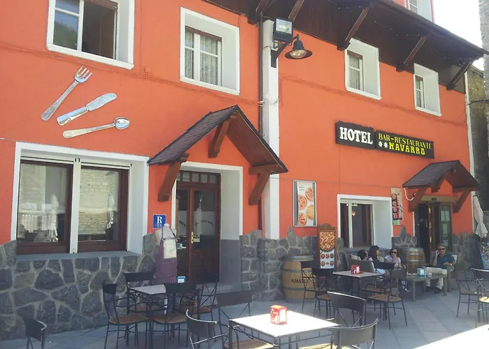 Hotel cerca del colegio: Hotel Navarro