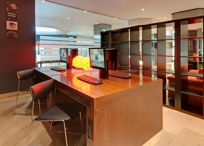 Pet Friendly hotel: Senator Barajas