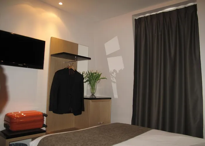 Strandhotel: Source Hotel