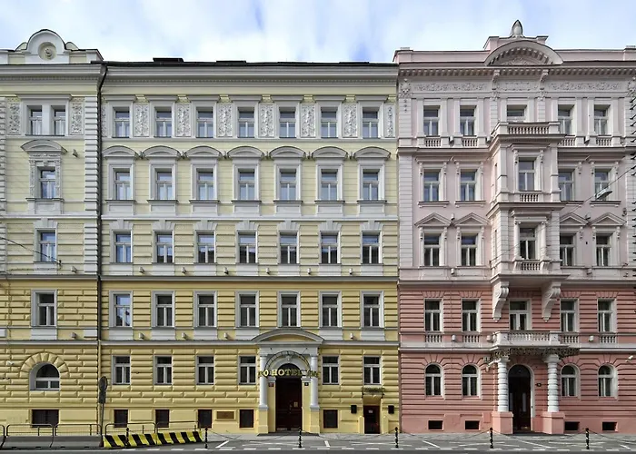 Family Hotel: Alqush Downtown Hotel