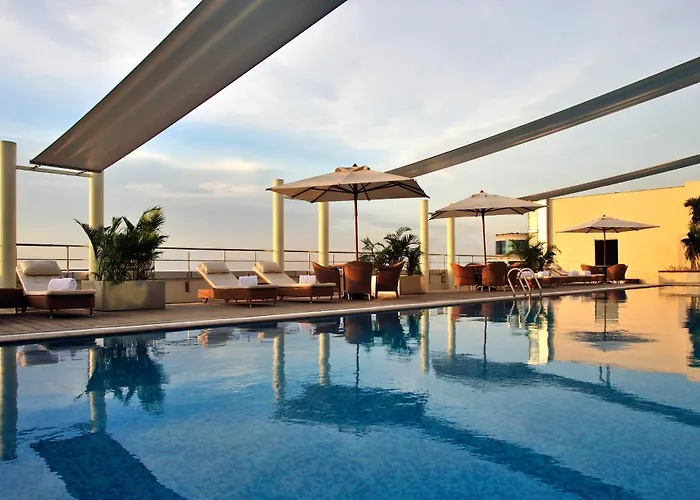 Luxury hotel only: Taj Club House