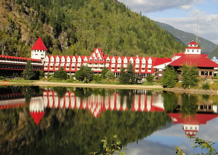 Cheap hotel: Three Valley Lake Chateau