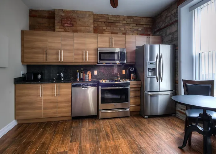 Western Hotel & Executive Suites