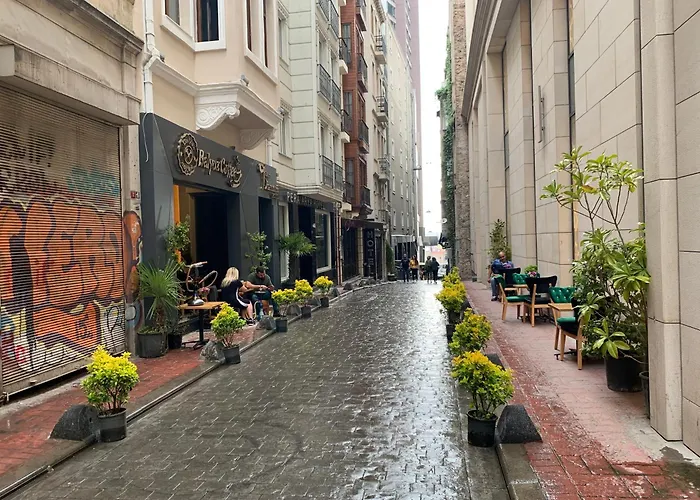 B&B only: Taksim Diamond Hotel