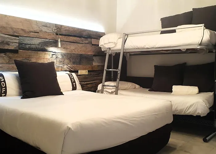 Cheap hotel: Casual Don Juan Tenorio Sevilla