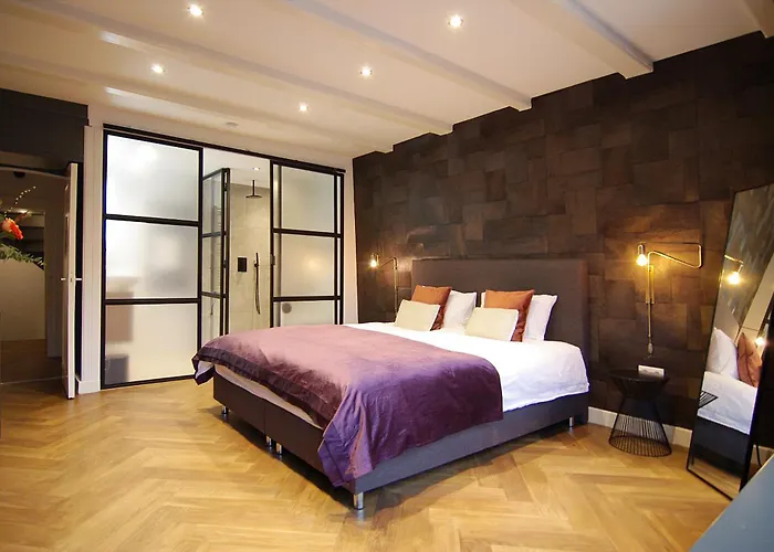 3 sterren hotel: New! 2024 - The Canal Bridge Suites