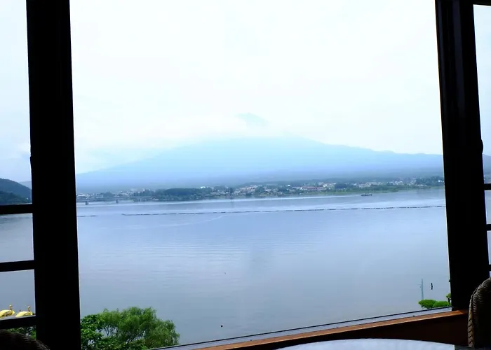 Hotel with view: Shuhokaku Kogetsu