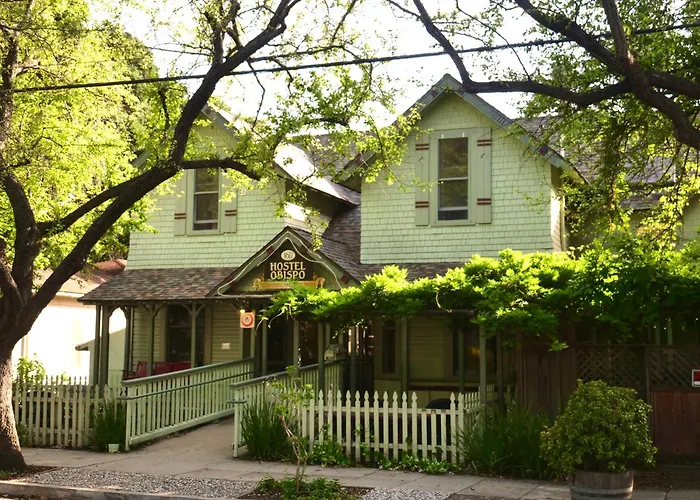 Hotel near College: San Luis Obispo Hostel