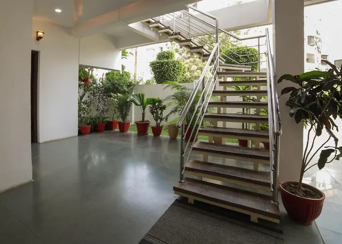 Treebo Ivory House