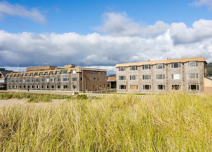 Motel: Ebb Tide Oceanfront Inn