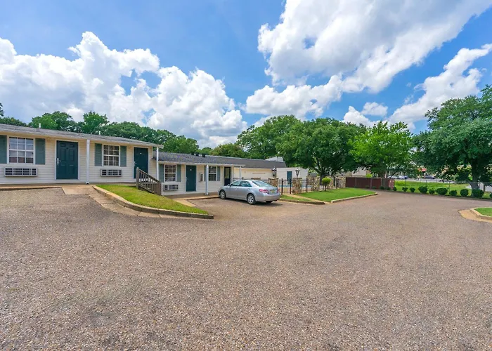 Motel: Extended Stay Studios