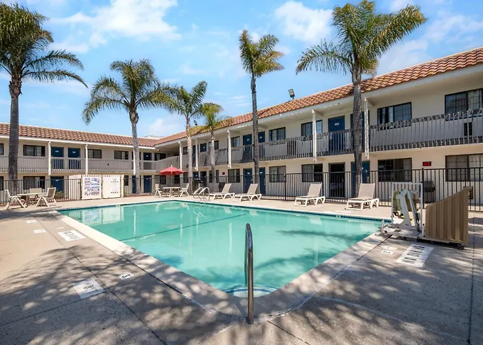 Cheap hotel: Motel 6-Lompoc, Ca