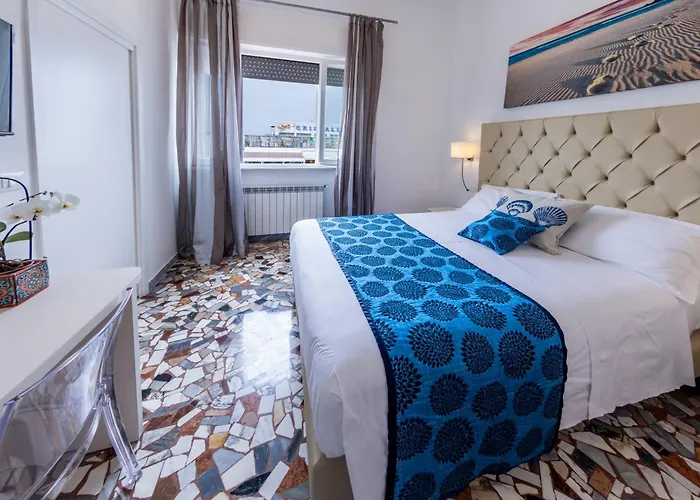 Al Mare 54 Luxury Guest House