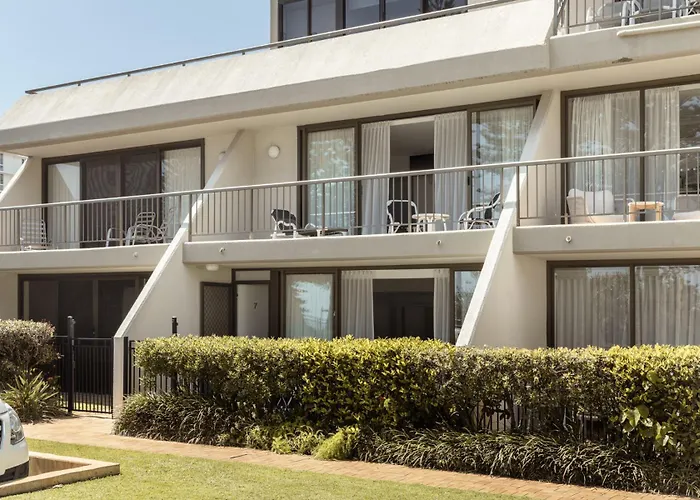 Resort: Columbia Beachfront Apartments On Rainbow Bay