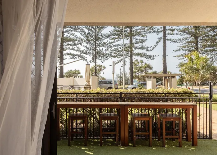 Resort: Columbia Beachfront Apartments On Rainbow Bay