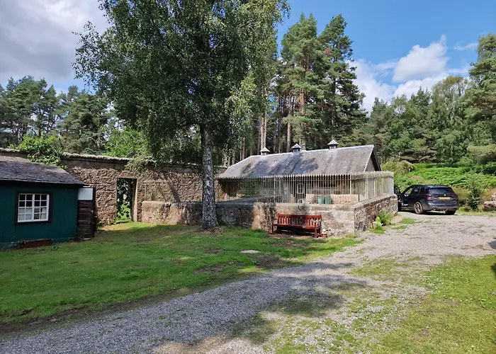 Family Hotel: Cambus O' May Traditional Highland Hotel
