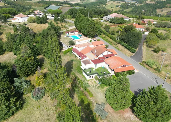 Hôtel accueillant les animaux: Logis des Crêtes de Pignols