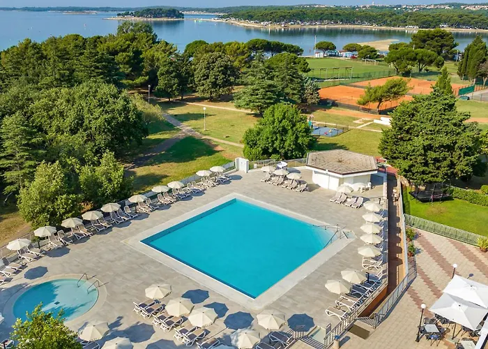 3 sterren hotel: Arena Hotel Holiday
