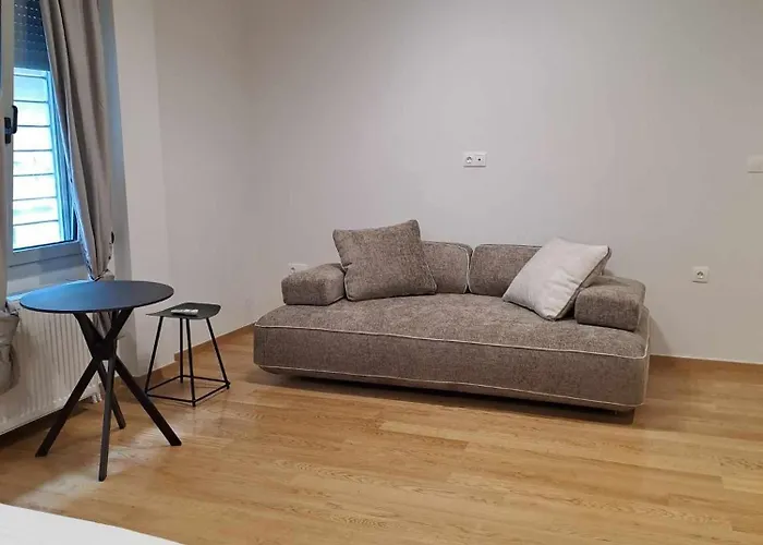 Guest house: Exarcheia House