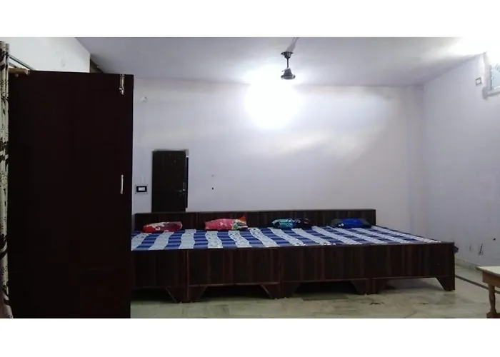 Vacation rental: Ishwari Guest House, Varanasi