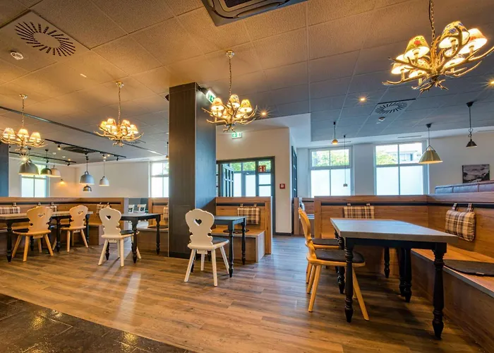 Fourside Hotel Salzburg Messe, Trademark Collection By Wyndham