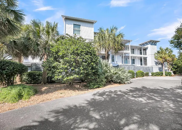 Resort: The Moorings Condo - Wild Dunes Resort - Isle Of Palms Marina