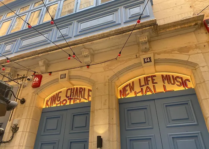 King Charles Boutique