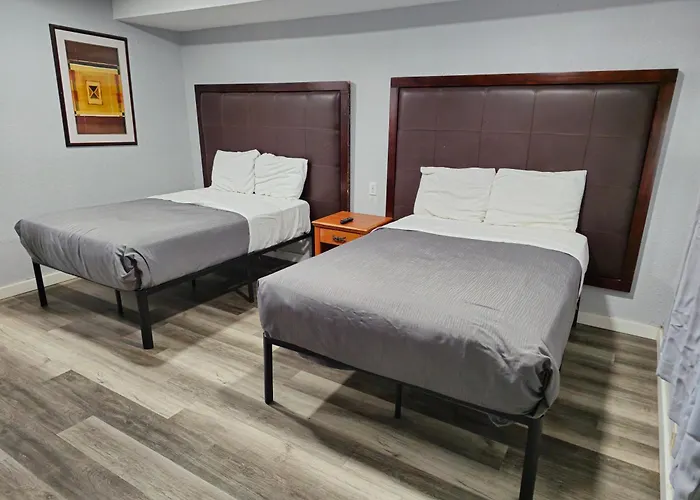 Motel: The L Motel Downtown/Nau Conference Center