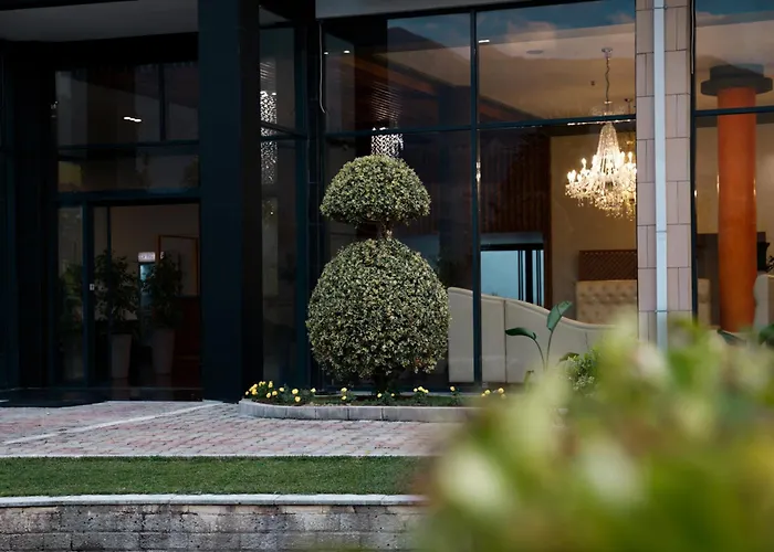 4 star hotel: El Nacional Hotel