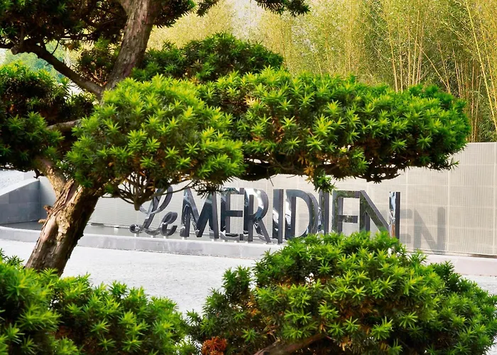 Hotel with view: Le Meridien Istanbul Etiler