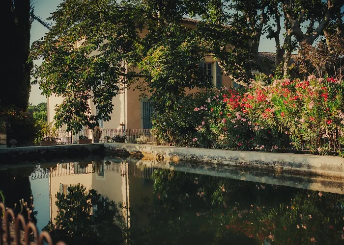 Hôtel accueillant les animaux: Domaine Les Mûriers