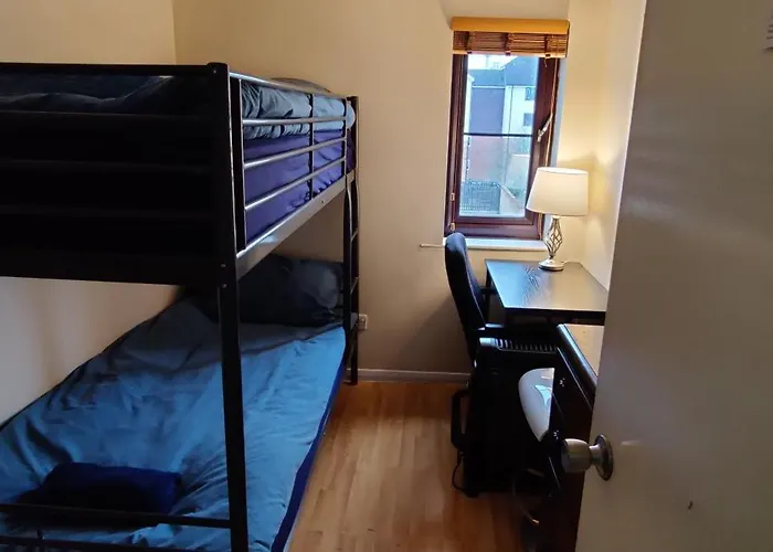 Guest house: Wembley House