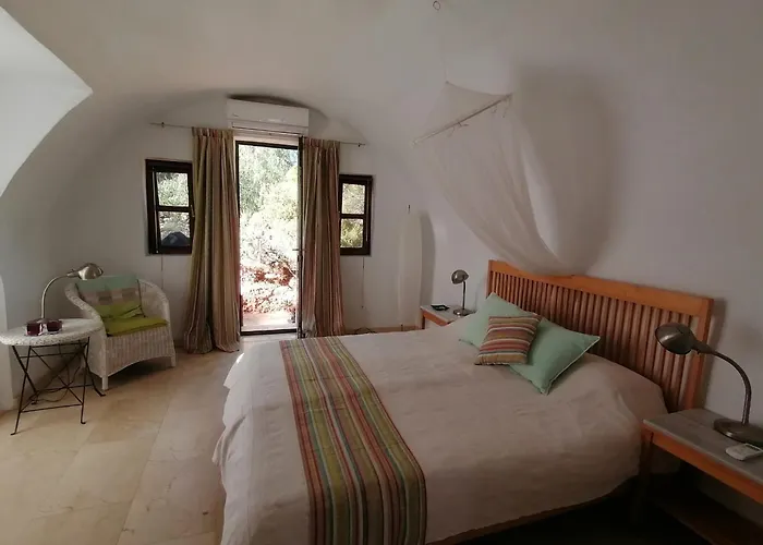 Villa con piscina: El Jardín de los Sueños